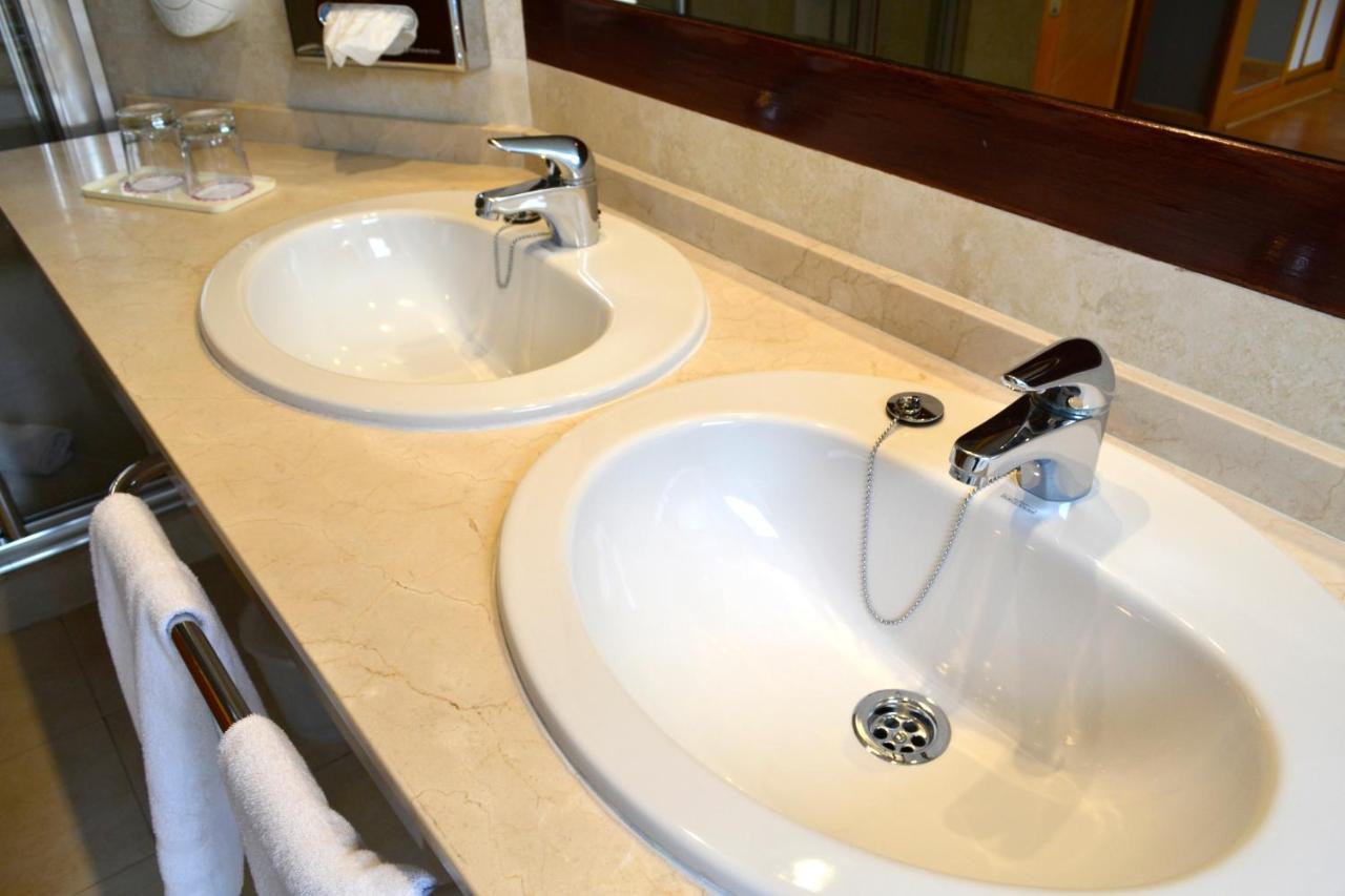 Hotel Alda Palacio Valdes Авила Экстерьер фото