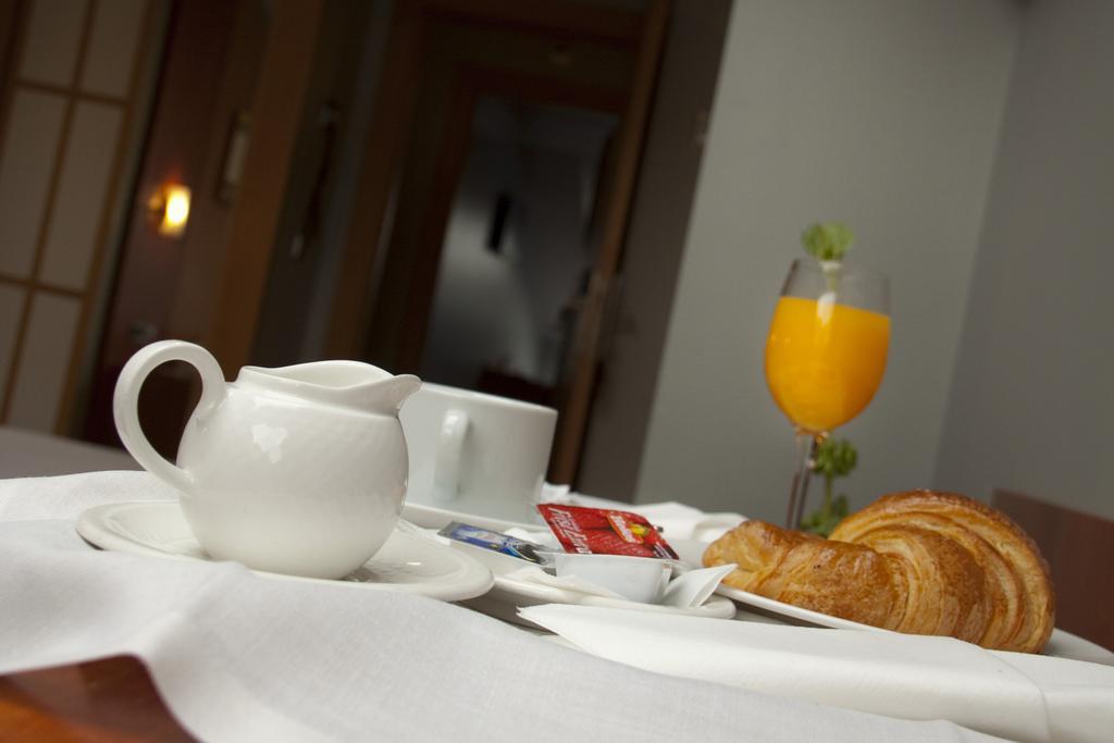 Hotel Alda Palacio Valdes Авила Экстерьер фото